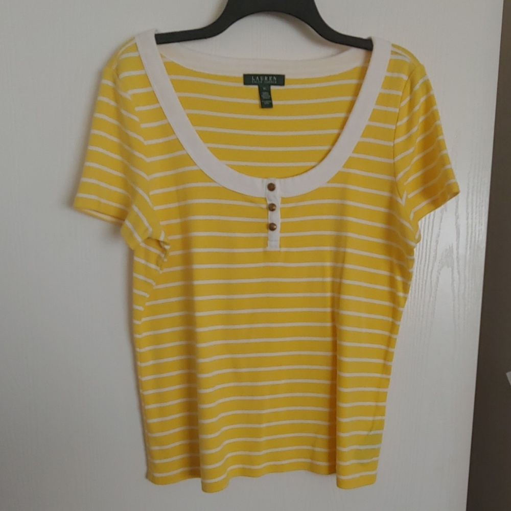 Tee shirt